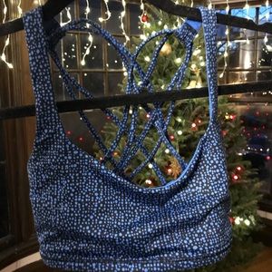 Lululemon sports bra! “Free to be Wild”